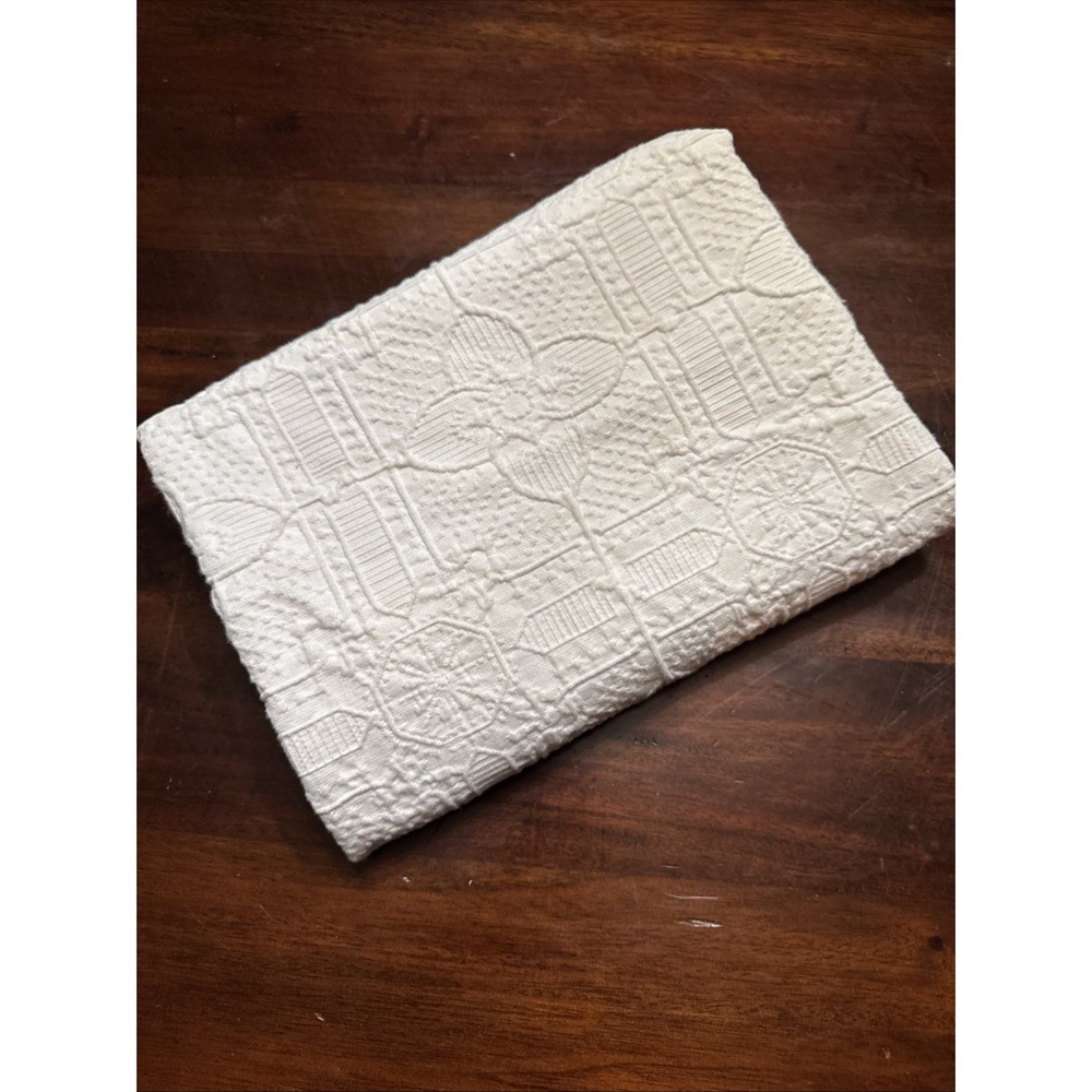 Ralph Lauren Pillow Sham KING Size Sascha Textured Medallion White - Picture 2 of 9
